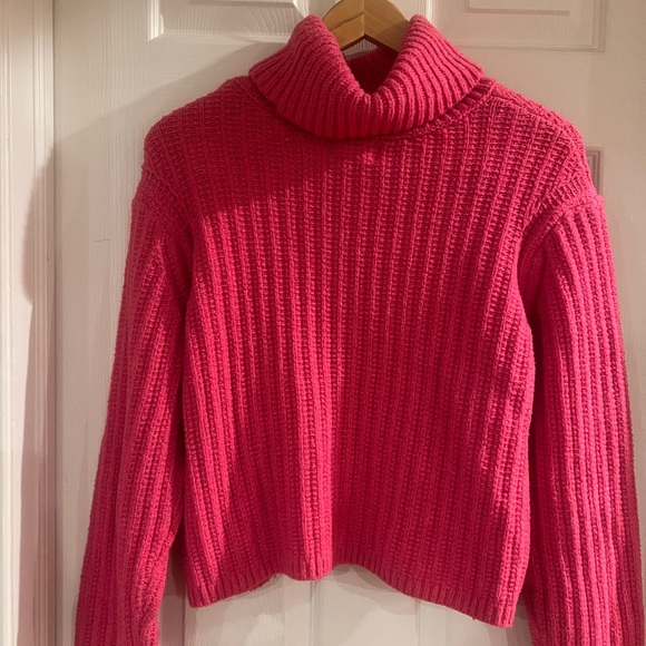 Universal Thread Vibrant Pink turtleneck Sweater - Picture 11 of 12